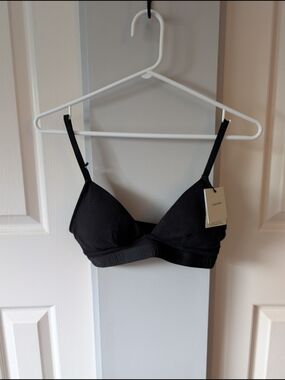 Calvin Klein Black Wireless Bralette NWT